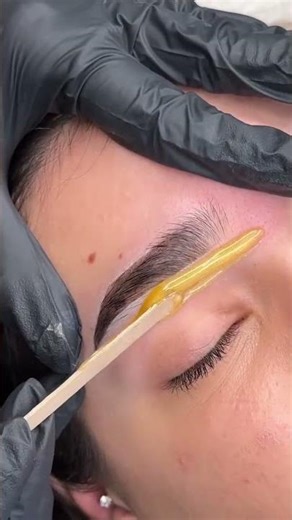 The BEST professional eyebrow wax #browcode