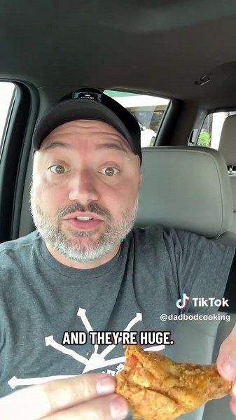 I came for the pizza… but Gremelli’s wings might be the best thing on the whole menu 🔥 Cleveland TN, y’all didn’t lie about this one. #C#ClevelandTNC#ChattanoogaFoodieT#TennesseeEatsF#FoodReviewWingsLovers gremelli pizzeria review cleveland tn | best wings near chattanooga | tennessee food reviewer | dadbodcooking reviews | cleveland tn pizza | pizza and wings combo | where to eat in cleveland tn | viral food spots tennessee | chattanooga eats