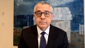 Toobin: This issue is ‘front and center’ in this case | CNN Politics