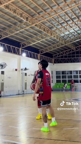 comment below if pwede na ‘to 🤣 6 months after knee injury #fyp #hops #basketball #kylejimenez