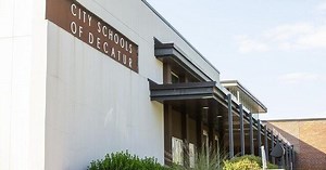 Decatur Dish: Decatur Schools emergency board meeting, removal of open records bill changes
