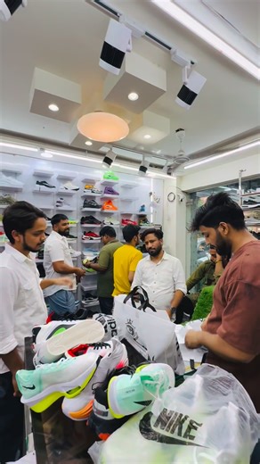 Shoegarden सुभाष नगर 🔥 | Naveen Tyagi Flimz