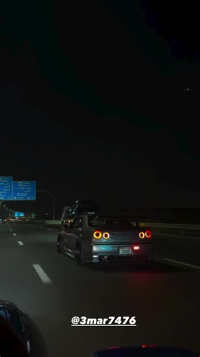 Exploring the Nissan GT-R R34 Skyline in Japan