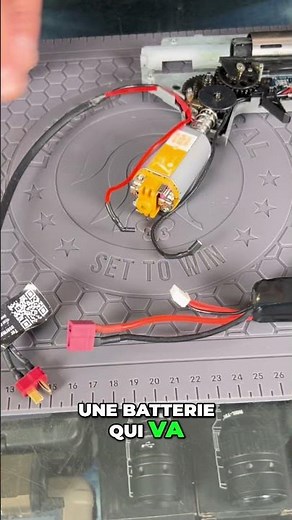 Réplique Airsoft AEG, On vous explique.Une Baterrie, Un Moteur, des engrenages et un piston#airsoft