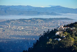 Business and investment guide for Colombia