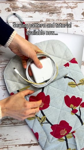 Sewing pattern and step by step tutorial available for instant download in my Etsy shop. www.SJhandmade.com #sewing #sewingproject #sewingtutorial #sewingpattern | Stephanie Jo