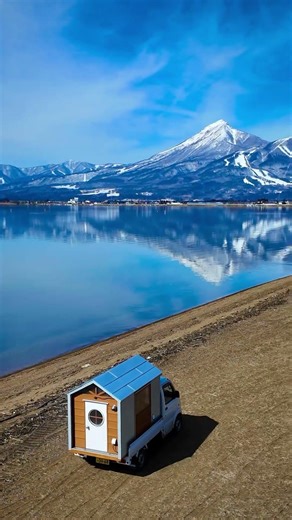 Tiny Truck House Journey in Snowy Japan #shorts