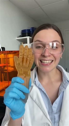 US 3D printing breakthrough builds realistic human hand model