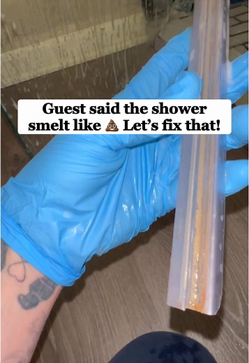 The smell from the rubber piece was pretty bad 🙃 #clean #cleaning #cleantok #cleaningtiktok #deepclean #howtoclean #cleanwithme #cleaningmotivation #drain