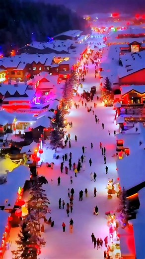 Mahesh Patel on Instagram: "Most Beautiful Places to Visit at Christmas 🎄... . . . #Christmas #place #travel #christmasday #nature"