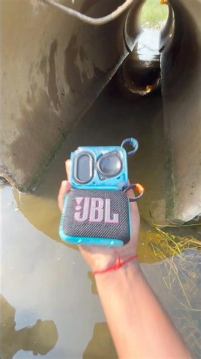 Double Jbl speaker dropped on mud and water jumping test test