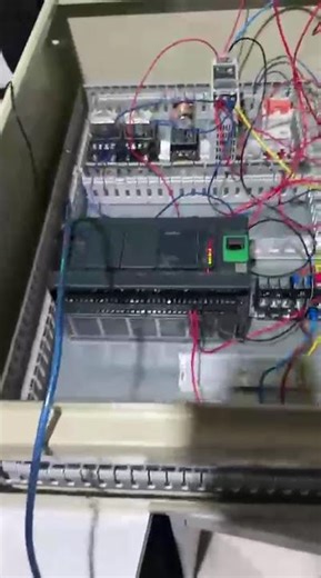 Praktikum 02 PLC: Pengujian Program dengan Mode Monitoring Aktif