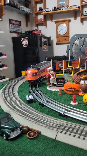 2.2K views · 138 reactions | #followme #modeltrains #reelsfbシ #train #watch | Tri Lakes ModelTrains | Facebook