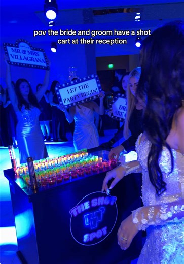 the shot cart was VERY popular #shotsshotsshots #weddingcontentcreator #bridetok #2026brides