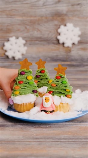 5-Minute Crafts on Instagram: "These cute desserts are almost too adorable to eat! 🍪✨ #5minutecrafts #cutedesserts #festivesweets #holidaytreats #yummyideas"