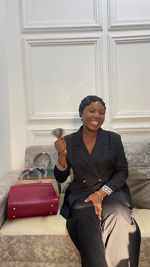 Which of these colors are you going for ? Get yourself a good quality bag today and you won’t regret it tomorrow Ghc360 Order on 0242101993 / 0556182890 on WhatsApp. Kindly note that we do not take orders in the dm Locate our shop at latebiokoshie ; Eduardo Mohdlana road . Input Thebagsshopgh on google map for direction. NB : WE ARE NOT AFFILIATED WITH ANY BRAND