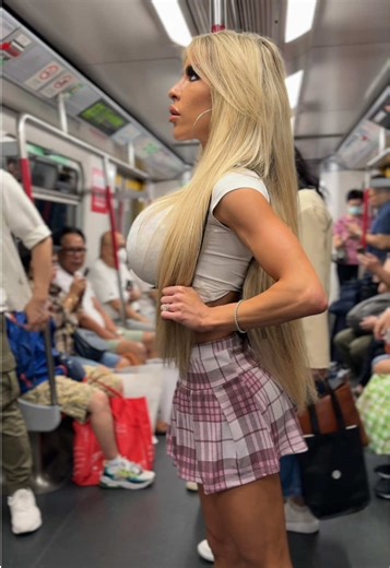 Did you see that lady? I think she's filming me. Probably the best thing on her phone.