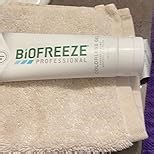 Biofreeze Professional Gel Pain Relief, Knee & Lower Back Pain Relief, Arthritis Pain Reliever, Sore Muscle Relief, Neck Pain Relief, Cooling Joint Pain Relief, Colorless Menthol Gel 4 Fl Oz