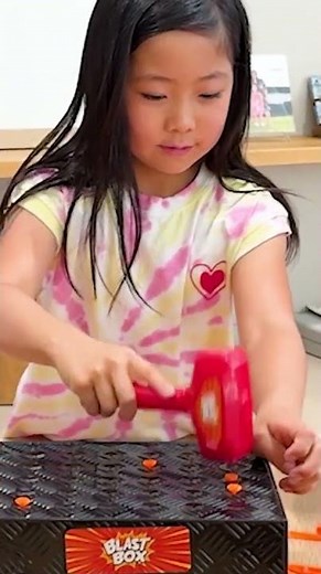 Emma & Kate Play Blast Box Board Game!