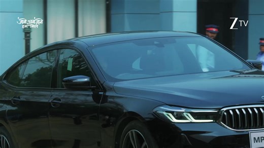 Raghav ne sahi samay par pahunchkar bacha li hai Reet ki jaan, kya ek baar phir usne jata diya hai ki woh karta hai usse kitna pyaar! Dekhiye #JaaneAnjaaneHumMile har roz raat 8 baje, 12th Jan ko raat 11 baje aur 13th Jan se har roz raat 10:30 baje sirf #ZeeTV par. #Reet #Raghav #JAHMEpisodic #AapkaApnaZeeTV | ZEE TV