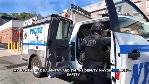 🚨 MASSIVE TAKE DOWN 🚨 In East NY, your NYC Public Safety Team including New York City Fire Department (FDNY), NYC Sheriff's Office, and NYPD shut down a major supplier in the illegal cannabis market: 🔒 400–600 lbs of unregulated product seized 🔒 2 smoke shops sealed (Manhattan & Brownsville) 🔒 2 arrests, including the suspected owner Since launching Operation Padlock to Protect: ✅ 1,500 shops closed ✅ $100M in product seized ✅ $220M in penalties issued Untested drugs disguised as candy won’