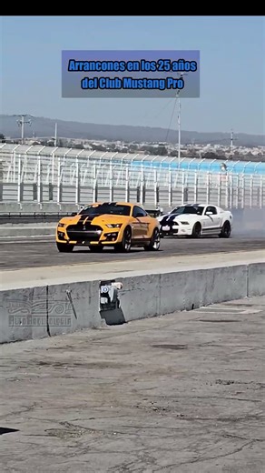 Arrancones en los 25 años del Club Mustang Pro / AutoArqueología #shorts