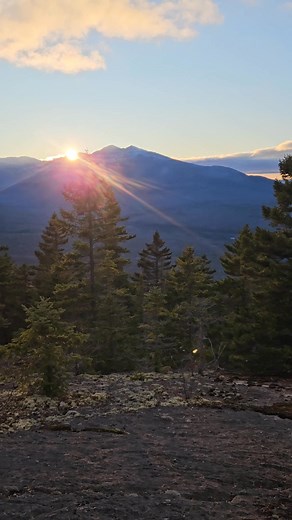 720 reactions · 37 shares | Sunset over the Presidentials from Mt. Surprise, 11/2/25 :-) | Debra McCown | Facebook