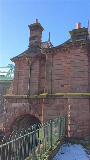 Memories of the past: The Runcorn/Widnes Transporter Bridge. 🌁🇬🇧♥️😊#memories #history #fyp #Runcorn