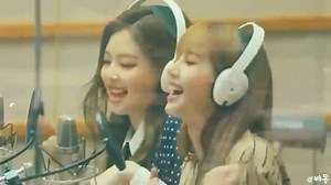 JenLisa girlfriend material 🐰 - I Like Me Better | BP