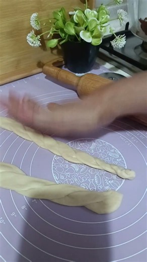 creative ways to shape your bread #bread #dough #shapes #recipe