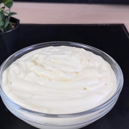 Healthy homemade egg mayonnaise: an easy, light, and natural recipe