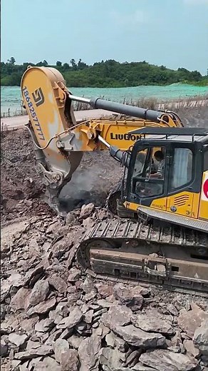 2025 Excavator Reviews: Features, Performance, and More