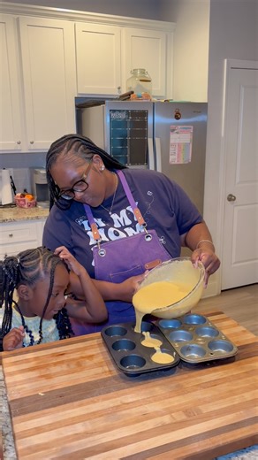 This Honey Butter Cornbread is so good (my recipe is from Kimmy) 1 1/2 cup Self Rising Yellow Cornmeal1 1/2 Cup All purpose flour 1 cup of sugar (add more if you prefer)2 sticks melted butter1 1/4 cup whole milk Spoon of vanilla bean gel3 large eggsHoney #cookwithme #homemadecooking | Ashley Jackson