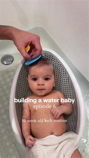The Water Dad on Instagram: "Building a Water Baby: Episode 6. Turning bath time into a swim lesson (in 2 minutes). 🐟 Between the cold weather and entertaining the kids indoors, it’s been a tough few days. Little man was a bit fussy and tired before his bath, but calmed down immediately once he got in. Tonight, I kept things simple, minimized the focus on skills, and let him enjoy a relaxing bath before bed. We didn’t float today, but we did practice water pours using the green open cup to main