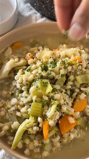 Follow Plant-Based on a Budget for more! You're going to LOVE this nourishing vegetable barley soup! It's vegan-friendly, super healthy yet hearty, comforting, nutritious, and a surprisingly low-budget meal! 🖨️ Recipe Link: https://plantbasedonabudget.com/barley-and-celery-soup/ ##PlantBasedChallenge abudget #barleysoup #vegetablesoup #vegansoup #soup #souprecipe #soupseason #cozyrecipes #barleyrecipes #fallrecipes #easydinner #dinnerideas #vegandinner #vegan #plantbased #winterrecipes #healthy