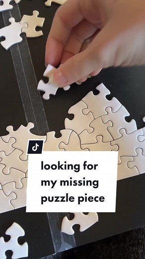 Solving a Jigsaw Puzzle 1000 Pieces Challenge