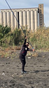 Stripping with daiwa 7ht mag the best reel of casting and fishing #gennaromargarita #surfcastingbeach #surfcastingitalia #longcasting #viral #pescador #fishing #pescaesportiva #napoli #italy #world #sea #casting #reel #trend #sound #argentina #spain #france #ocean #fisherman #otg #pendulum #lanciotecnico #viralreel #reels #caster | Gennaro Margarita