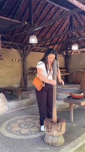 Leena Mili on Instagram: "Khabone Apuni ??"