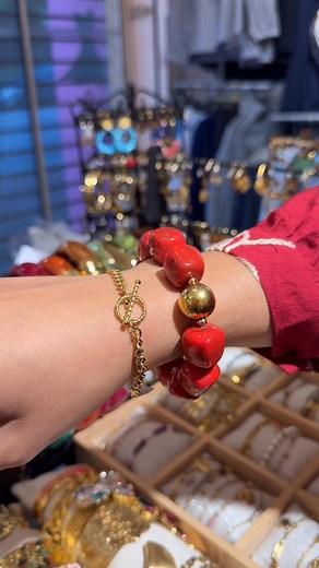Bagues, bracelets, colliers, boucles d’oreilles… la touche finale qui change tout ✨ | L'une et l'autre - Phildar Saint-lô