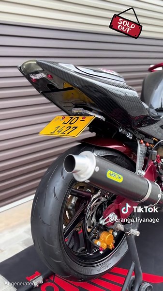 🙋‍♂️👋 #sold #jo1427 #cbr250rr #topcondition