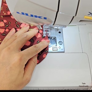 Simple sanitary bag sewing for beginners #sewingideas | DIY Tips Tale