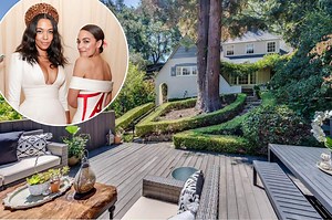 AOC wears 'tax the rich' dress at Met Gala 2021