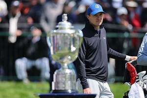 How many golfers have successfully defended a major in golf? Full list explored