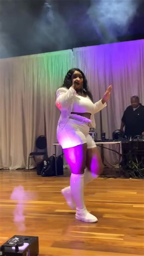 Experience the captivating allure of a live performance! Witness our breathtaking vocalist command the stage with powerful vocals and mesmerizing stage presence. Don't miss this unforgettable musical moment, filled with lights and smoke! #LivePerformance #Vocalist #MusicVideo #StagePresence #MusicLovers #Singer #LiveMusic #MusicMoment #Performance #LightsAndSmoke | LACEE