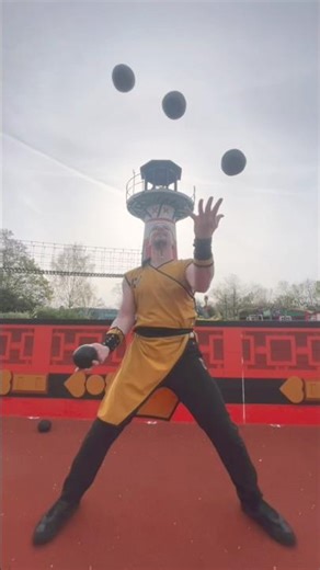 Juggling Ninja🥷 #juggling #ninjago #ninja #jugglingskills #jugglingballs #legoland #juggler #lego