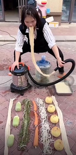 Dạ đấy là sếp bắt chứ bên ngoài em hiền lắm ạ!! 😅😅#abg #thomay #yili