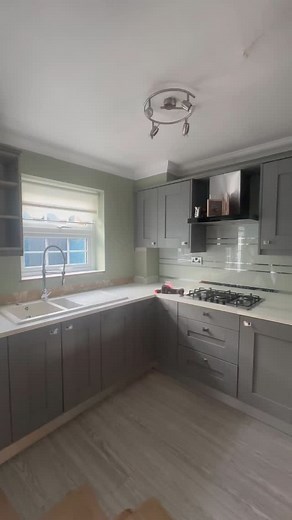 #backsplash #ireland #kitchencabinet | Kitchen Splashbacks