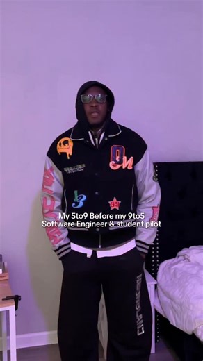 Ola Clinton 🇳🇬 on Instagram: "My 5to9 as a software engineer training to become a pilot #5to9 #dayinmylife"