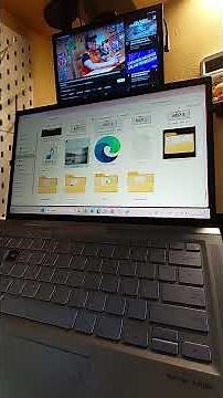 How to change the Windows 11 laptop wallpaper