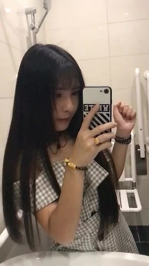 一系列的slomo哈哈 原相机 没滤镜 后面的笑容我蛮满意😳